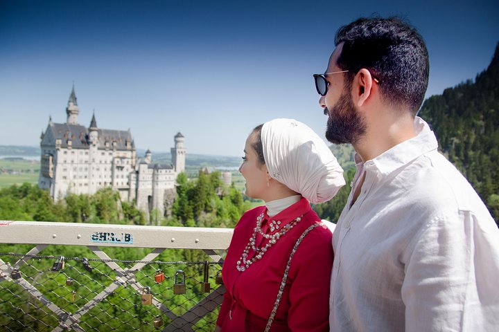 Private Photo Session outside Neuschwanstein Castle