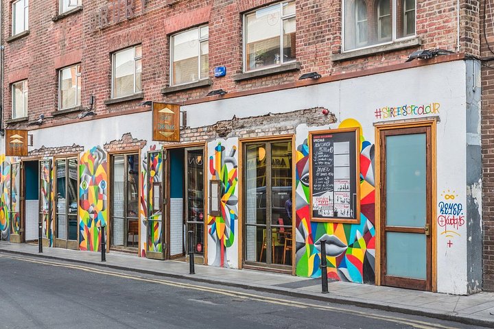 Dublin Historical Centre Food Tour with 7 Food Tastings & Drinks