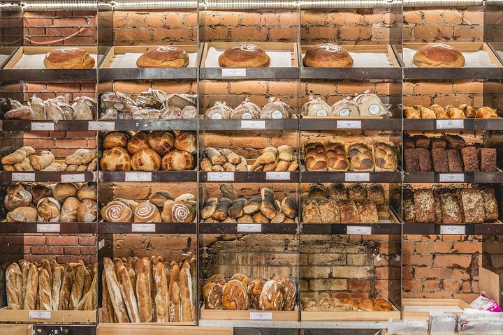 Dublin Historical Centre Food Tour with 7 Food Tastings & Drinks