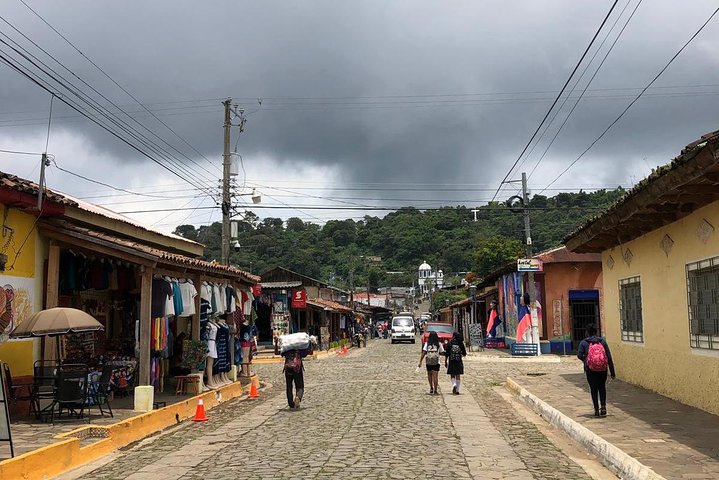 Classic Ruta de las Flores: Towns, Coffee Tour & Hot Springs