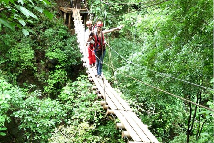 Platinum Package (3D/2N + 18 ziplines, 11 waterfalls)