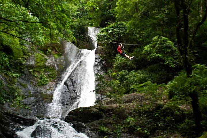Platinum Package (3D/2N + 18 ziplines, 11 waterfalls)