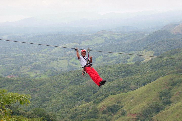 Platinum Package (3D/2N + 18 ziplines, 11 waterfalls)