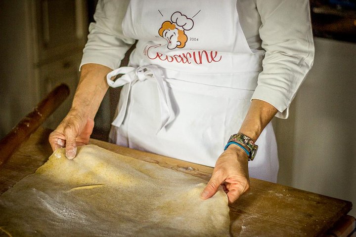 Private Pasta & Tiramisu Class at a Cesarina's home with tasting in Pescara