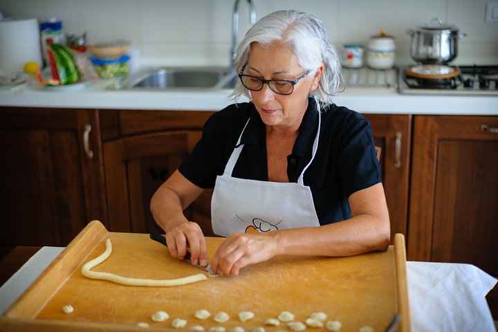 Alberobello: Pasta & Tiramisu Class in a Local Home by Cesarine