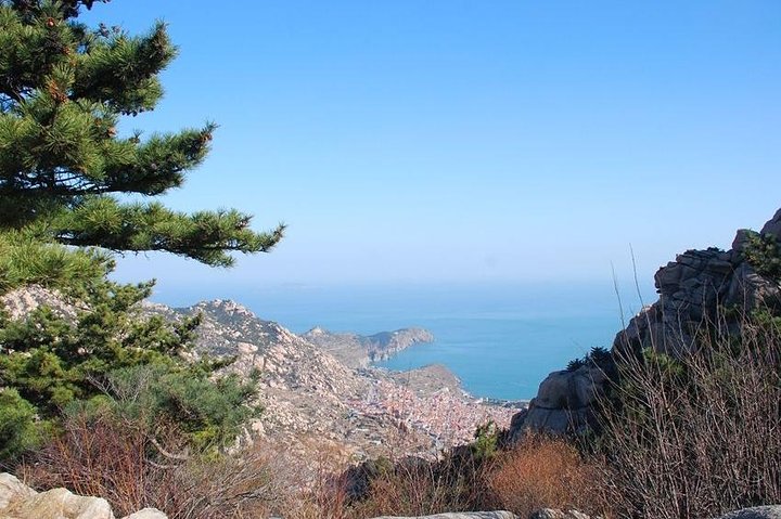 Private Qingdao Laoshan half day tour with one bottle of Tsingdao beer as gift