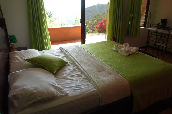 Platinum Package (3D/2N + 18 ziplines, 11 waterfalls)