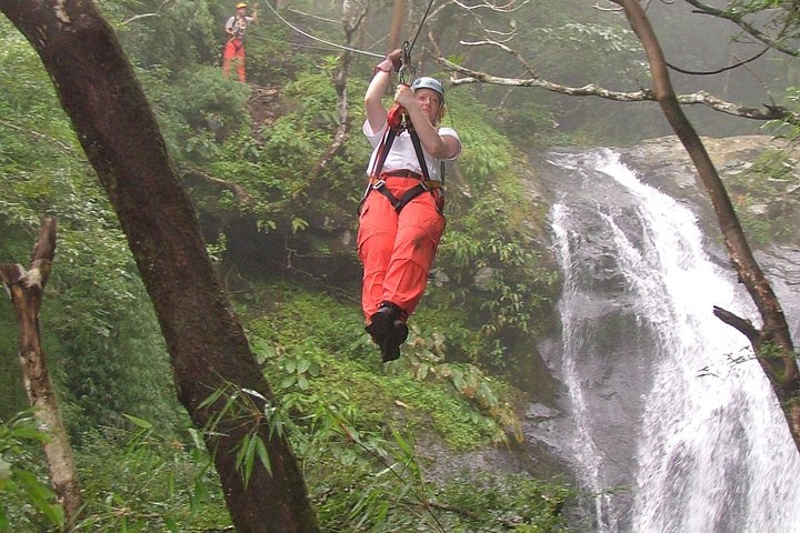 Gold Package (2D/1N + 18 ziplines over 11 waterfalls