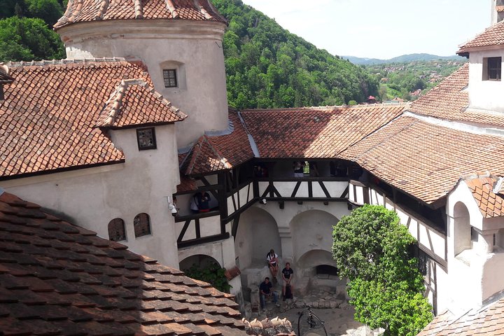 3-Castle: Peles,Bran,Rasnov,Sinaia Monastery from Brasov w pickup