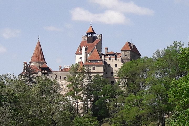 3-Castle: Peles,Bran,Rasnov,Sinaia Monastery from Brasov w pickup