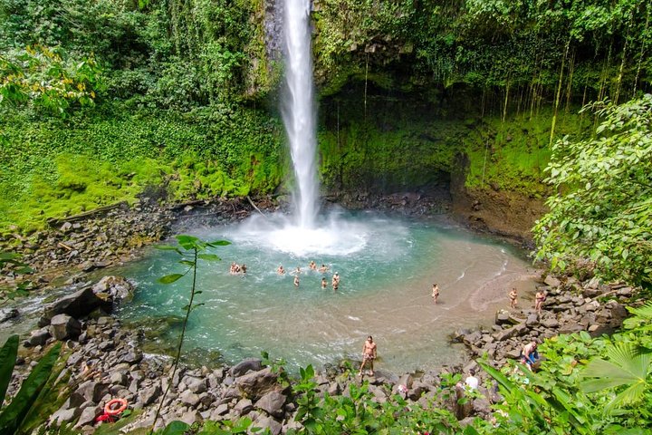 La Fortuna Waterfall, Hanging Bridges, Arenal Volcano Combo Tour