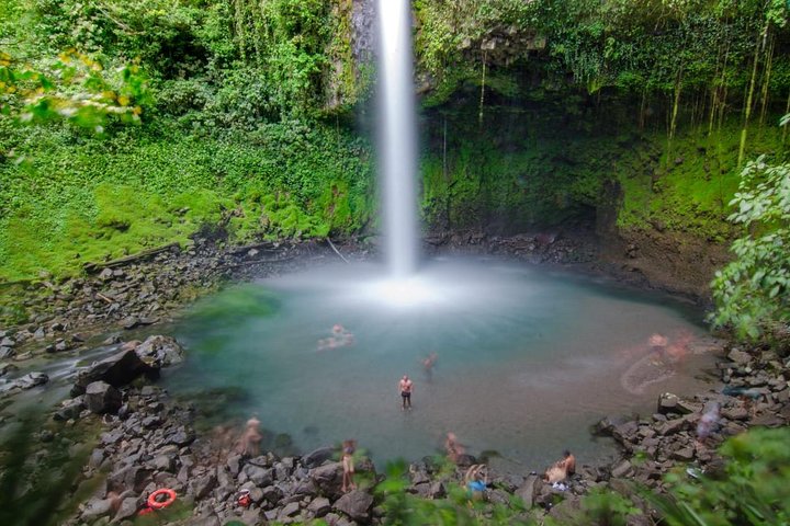 La Fortuna Waterfall, Hanging Bridges, Arenal Volcano Combo Tour