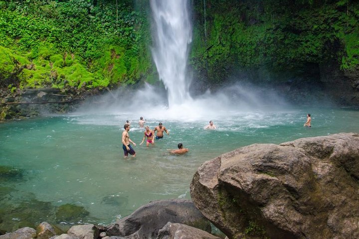 La Fortuna Waterfall, Hanging Bridges, Arenal Volcano Combo Tour