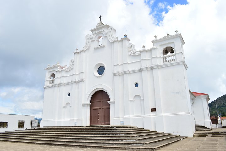 Ruta de Las Flores, Visit 4 Colonial Towns and Coffee Farm