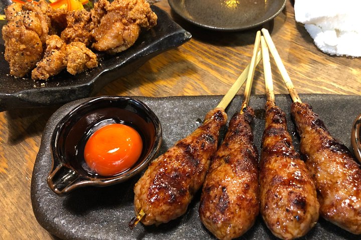 Osaka Bar Hopping Night Walking Tour in Namba (3 bars, 6 tastes)