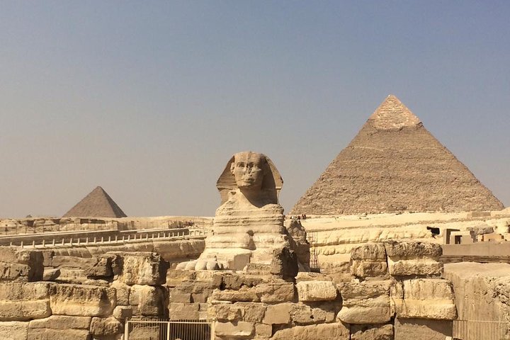 8-Day Private Tour Cairo, Aswan, Luxor and Nile Cruise Including Air Fare