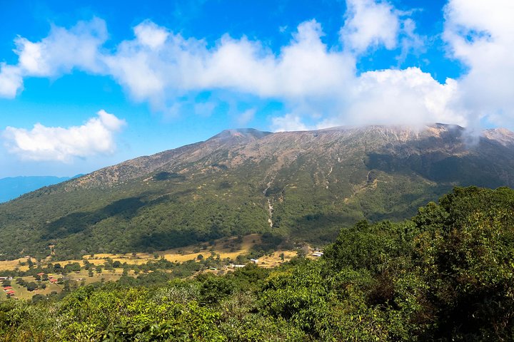 Best Full Day Combo Tour: Volcanoes, Lake and Mayan Sites