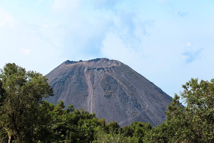 Best Full Day Combo Tour: Volcanoes, Lake and Mayan Sites