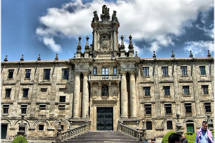 Santiago de Compostela Private Tour from Vigo with Hotel or Port Pick-up