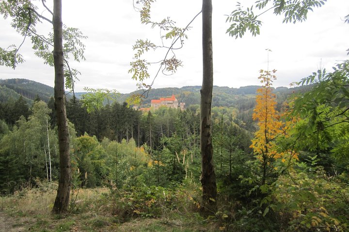 PUNKVA CAVES, ABYSS and PERNSTEJN CASTLE =only from Apr to Sep