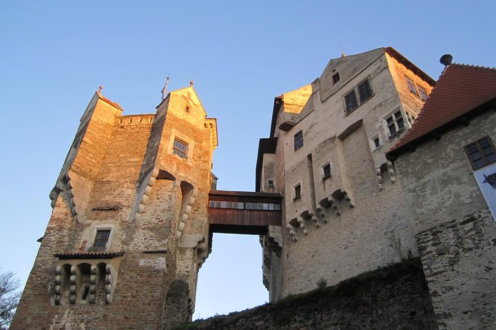 PUNKVA CAVES, ABYSS and PERNSTEJN CASTLE =only from Apr to Sep