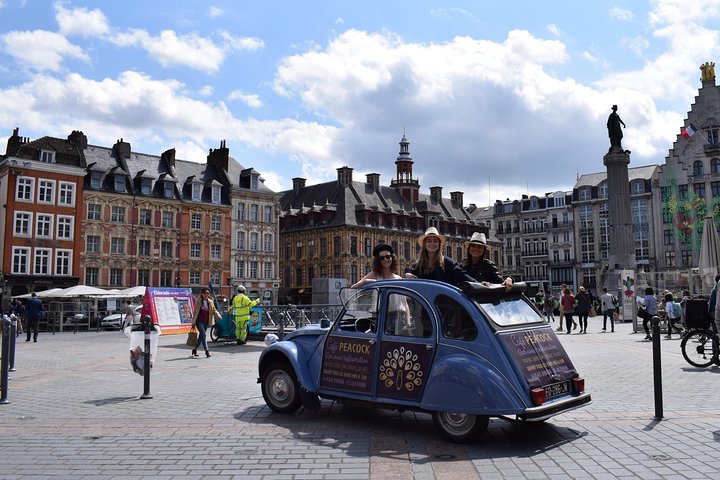Unique Tour of Lille by Convertible 2CV - 1h00