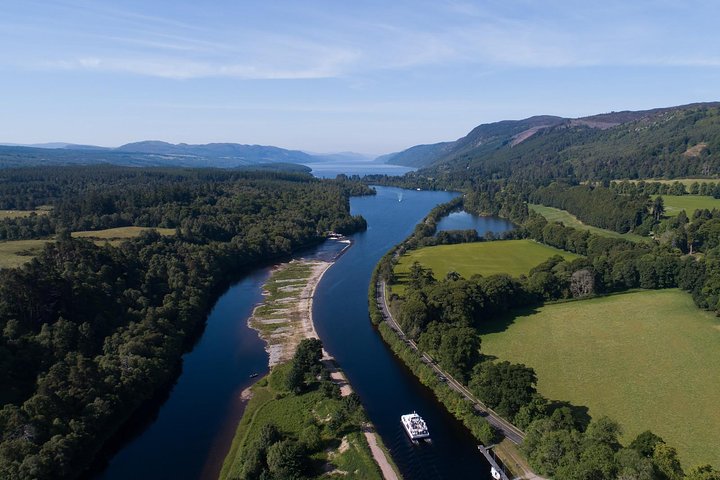 Loch Ness and Caledonian Canal 2-Hour Cruise from Dochgarroch