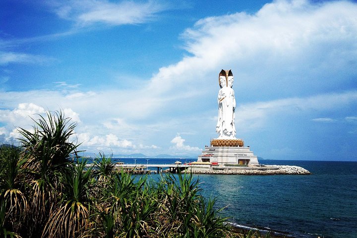 Private day tour to Nanshan temple and Tianyahaijiao with Lunch start from Sanya