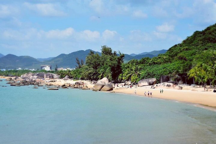 Private day tour to Nanshan temple and Tianyahaijiao with Lunch start from Sanya