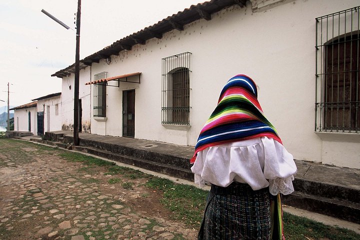Charming Colonial Suchitoto Tour Experience