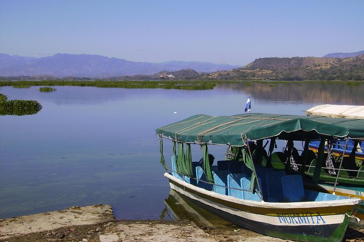 Charming Colonial Suchitoto Tour Experience
