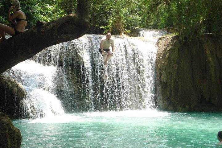 FULL DAY – Kuang Si Waterfall, Kayak on the Nam Ou / Mekong River, Pak Ou Caves