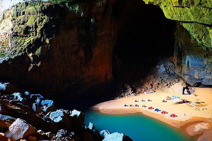 DELUXE SMALL Group : PHONG NHA CAVE And PARADISE CAVE Full Day Guided Tour