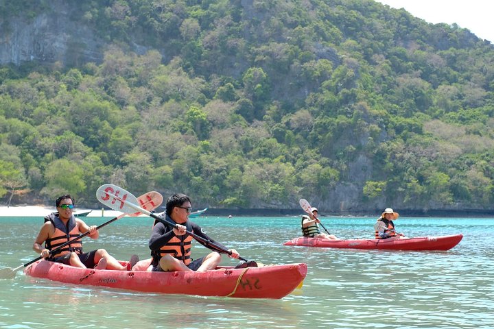 Ang Thong National Marine Park Speedboat Tour from Koh Phangan