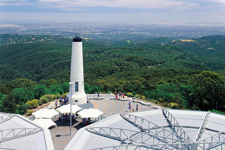 Adelaide Highlights, Hahndorf & McLaren Vale Wine Tasting and Sightseeing Tour