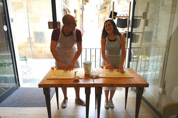 Orecchiette Cooking Class and Wine in Lecce