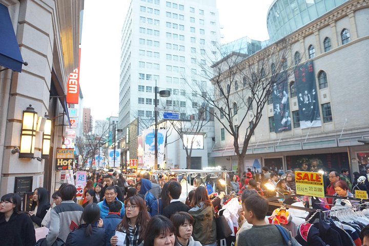 Seoul City Sightseeing Tour Including Gyeongbokgung Palace, N Seoul Tower, and Namsangol Hanok Village