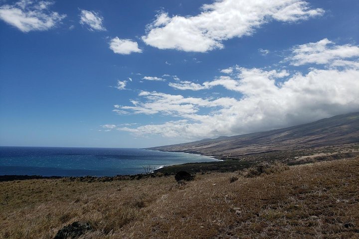 Small-Group Road to Hana Adventure Tour with Pickup & Lunch