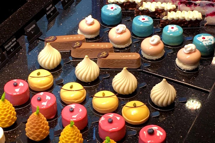 Award-Winning Geneva Chocolate &Old Town Tour (3h)