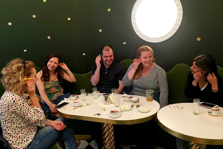 Award-Winning Geneva Chocolate &Old Town Tour (3h)