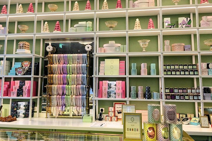 Award-Winning Geneva Chocolate &Old Town Tour (3h)