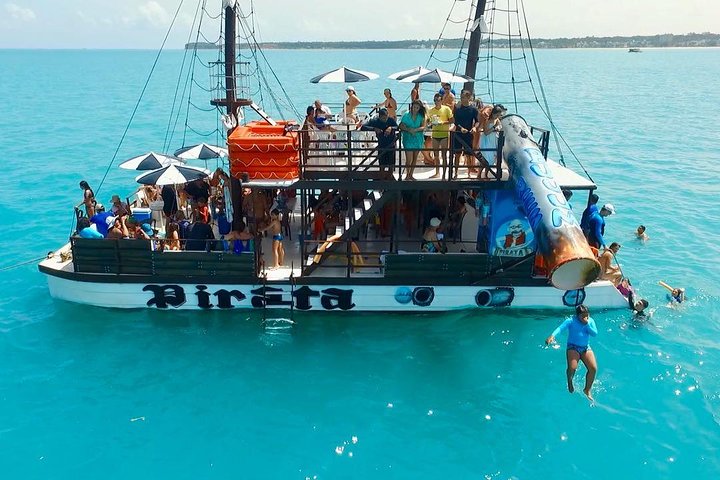 Natural Pools of Picãozinho Pirate Vessel