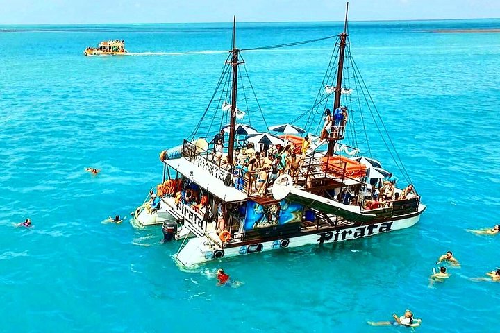 Natural Pools of Picãozinho Pirate Vessel