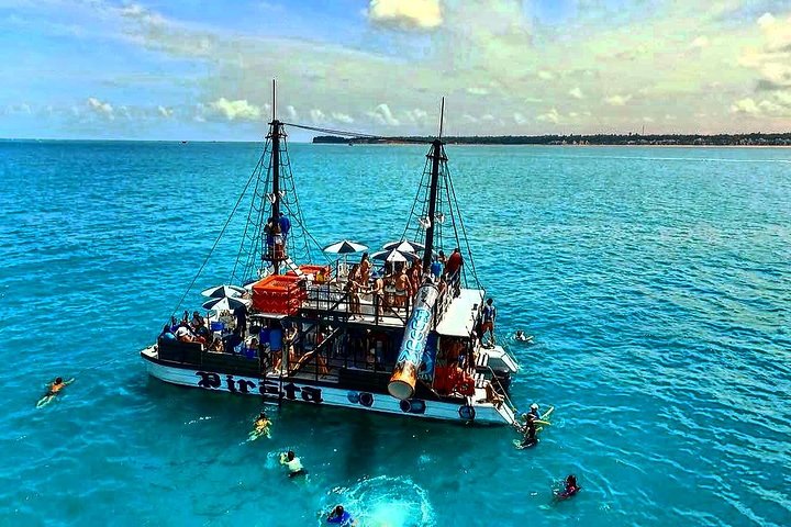 Natural Pools of Picãozinho Pirate Vessel