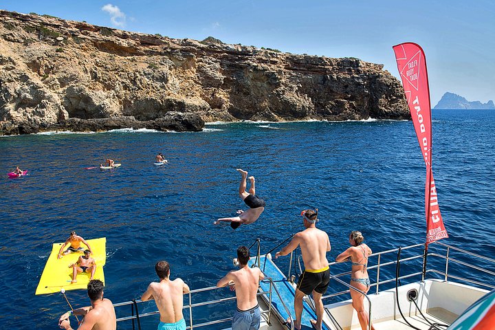 Ibiza Beach Hopping Cruise with Paddleboards, Drinks and Food 6h
