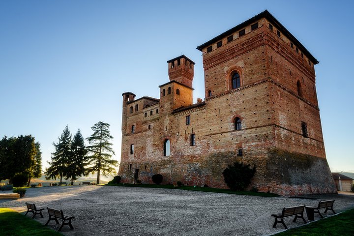 Private Tour: Barolo Wine Tasting in Langhe area from Torino