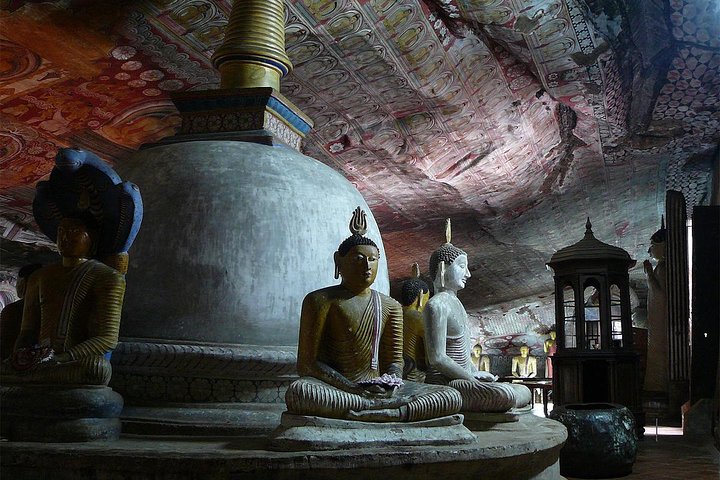 Private Day Trip to Sigiriya & Dambulla from Kandy – Aaliya Tours