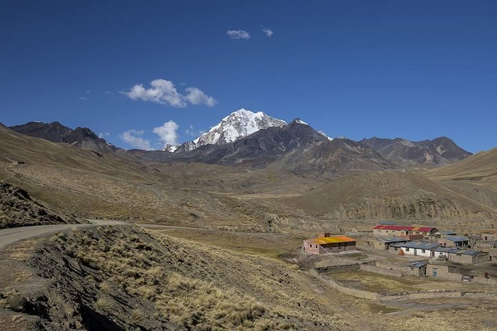 CONDORIRI Mountain 5650m. 2 DAYS 1 NIGHT. TREKKING. English guide. Shared Tour