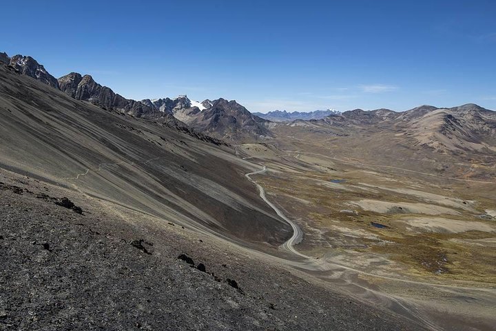 CONDORIRI Mountain 5650m. 2 DAYS 1 NIGHT. TREKKING. English guide. Shared Tour
