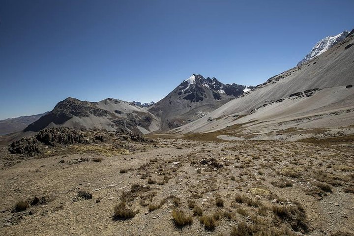 CONDORIRI Mountain 5650m. 2 DAYS 1 NIGHT. TREKKING. English guide. Shared Tour